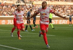 米兰-关于法兰克福训练开放日；集结日临场应变引欢呼；意甲在即；高层口径保持一致的信息-米兰